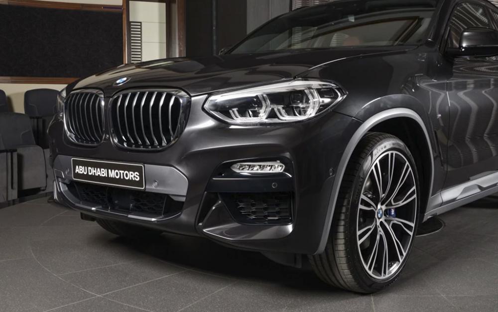 Chiếc BMW X4 2019 đầu tiên trên thế giới đã có mặt tại showroom a8
