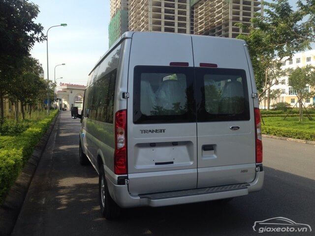 duoi-xe-ford-transit