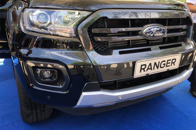 Ford Ranger 2019 giá từ 619 triệu 'bằng xương bằng thịt' tại Việt Nam - Ảnh 1.