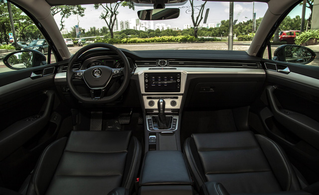 Volkswagen Passat BlueMotion comfort chính thức bán ra tại Việt Nam, giá 1,42 tỷ 10